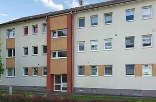 Wohnung kaufen in Plöner Straße 150a, 23701 Eutin, 3,5-Zimmer-Eigentumswohnung Eutin ca. 76 m² Wohnfläche, 1.OG mit Balkon -modernisierungsbedürftig-