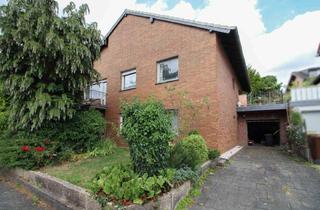 Haus kaufen in Platanenweg, 51491 Overath, Bezugsfreies ZFH mit eigenem Garten, Terrasse und Garage in ruhiger Lage