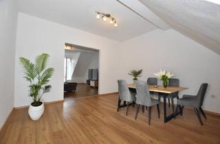 Wohnung mieten in Lange Straße, 26169 Friesoythe, In perfekter, zentraler Lage in Friesoythe wohnen! Top-gepflegte Dachgeschosswohnung mit Südbalkon