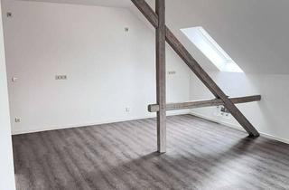 Wohnung mieten in Altenhainer Str. 35, 09669 Frankenberg, Exklusive 4,5-Raum-Dachgeschosswohnung mit luxuriöser Ausstattung in Frankenberg