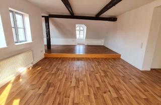 Wohnung mieten in Stadtmarkt 8/9, 38300 Wolfenbüttel, Charmante 3 Zimmer im Dachgeschoss