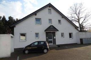 Wohnung mieten in Überhöfer Feld 1 b, 51503 Rösrath, RÖSRATH-FORSBACH: großzügiges Singleappartement mit Einbauküche