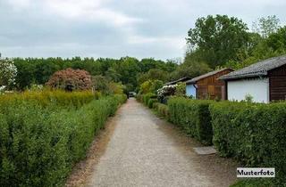 Haus kaufen in Nähe An Den Auwiesen, 96465 Neustadt, Gartenhaus mit überdachter Terrasse