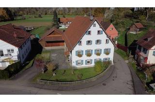 Haus kaufen in 72534 Hayingen, Großes Wohnhaus mit Ökonomiegebäude für tierliebe Familie im Lautertal zum Sofort-Einziehen!