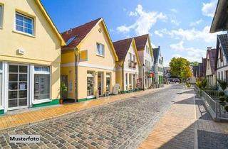 Anlageobjekt in Bahnhofstraße, 56745 Weibern, Mehrfamilienhaus nebst Wohnhausanbau und 2 Garagen