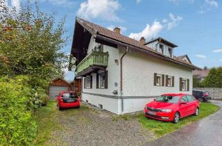 Haus kaufen in 94481 Grafenau, Vermietetes Zweifamilienhaus in zentraler Lage von Grafenau zu verkaufen