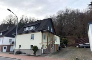 Haus kaufen in 36266 Heringen, PERFEKTER RÜCKZUGSORT MIT VIELSEITIGEN GESTALTUNGSMÖGLICHKEITEN. IDEAL FÜR NATURLIEBHABER UND FAMILI