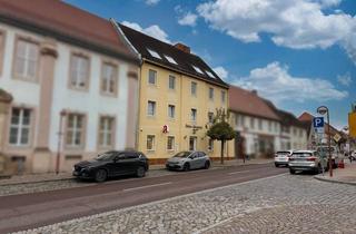 Mehrfamilienhaus kaufen in 06429 Nienburg, Attraktives Mehrfamilienhaus im Herzen von Nienburg (Saale) am Marktplatz!