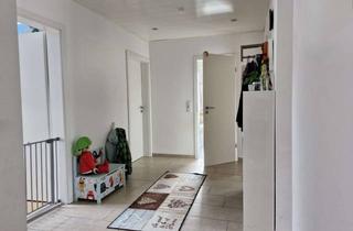 Wohnung kaufen in 44581 Castrop-Rauxel, Ansprechende und modernisierte 4,5-Zimmer-DG-Wohnung mit geh. Innenausstattung mit EBK