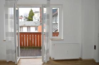 Wohnung mieten in Schützenstraße, 95111 Rehau, Geräumige 3 Zimmer Wohnung mit Balkon