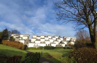 Wohnung kaufen in 42655 Solingen-Mitte, Schöne und sanierte 3-Raum-Maisonette-Wohnung mit Balkon in Solingen