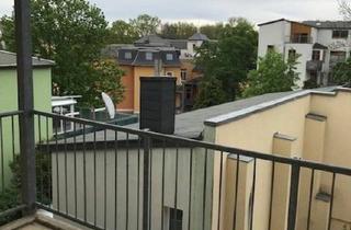 Wohnung mieten in 08056 Zwickau, Gut geschnittene 2-R-Wohnung im 2.OG mit großem Balkon ab demnächst zu mieten