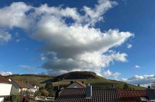 Wohnung mieten in 74235 Erlenbach, Wohnen mit Panoramablick: Traumhafte 3,5-Zimmer-Dachwohnung mit Blick zum Kayberg!