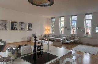 Lofts mieten in Dieterichsstraße 17, 30159 Mitte, Altbau mit 76 Qm Loftwohnzimmer. Pendeltüren. Parkett. Neues Mosaikfliesenbad. Offene Küche. 3 Zi.