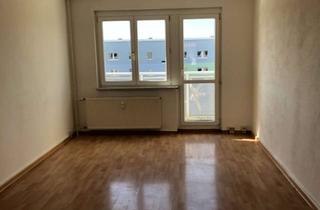 Wohnung mieten in Dessauer Landstraße 15 B, 06385 Aken, Renovierte 2-Raum Wohnung mit Balkon