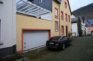 Haus mieten in Kirchhellener Str., 56820 Senheim, Großes Haus mit 200 qm Wohnfläche und Garage