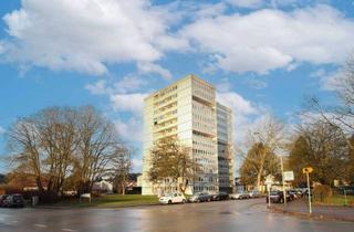 Wohnung kaufen in 78054 Villingen-Schwenningen, 1-Zimmer-Wohnung im 6. OG mit Balkon und beeindruckendem Ausblick.