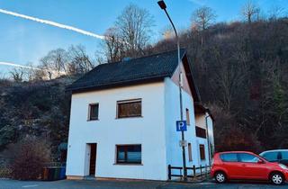 Einfamilienhaus kaufen in 56271 Isenburg, Freistehendes Einfamilienhaus in Isenburg