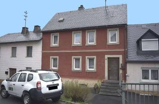 Einfamilienhaus kaufen in 96358 Teuschnitz, Saniertes Einfamilienhaus mit Garten und Garage