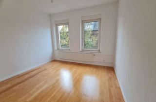 Wohnung mieten in 40668 Meerbusch, Renovierte 3-Raum-Altbauwohnung mit Balkon in Meerbusch Lank-Latum