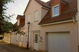 Haus mieten in Rosmarienstraße, 67806 Rockenhausen, Stilvolles, neuwertiges Stadthaus mit Garage und Nebengebäude