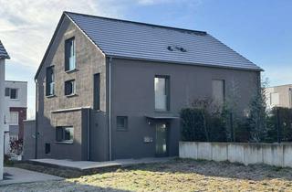 Haus mieten in Lesigny-Ring 53/1, 74211 Leingarten, Familien Aufgepasst !! DHH - modern, hochwertig und in schöner Lage !!