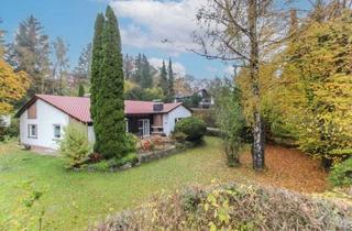 Villa kaufen in 82256 Fürstenfeldbruck, Fürstenfeldbruck - Grüne Oase: Villen-Bungalow mit großem, sonnigen Garten in naturnaher Lage!