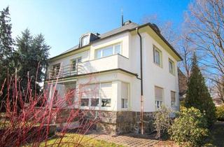 Villa kaufen in 01640 Coswig, Villa in zentraler Lage von Coswig mit 8 Zi., ca. 170 m² Wfl., voll unterkellert. *provisionsfrei*