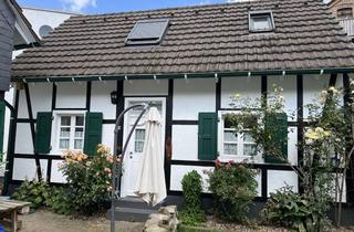 Wohnung kaufen in Mittelstr. 15, 42799 Leichlingen, Uriges Einfamilienhaus ohne Grundstück mit Terrasse