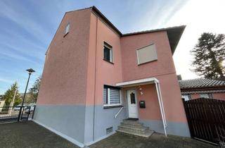 Anlageobjekt in 53797 Lohmar, Vermietete 3-Zimmer-Wohnung (EG) mit Terrasse und Garage in Lohmar-Zentrum zu verkaufen!