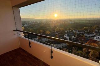 Wohnung kaufen in Strohgäustraße 11, 71229 Leonberg, Leonberg - Frisch renovierte 3,5-Zimmer-Wohnung mit tollem Ausblick