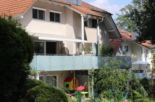 Haus mieten in Robert-Koch-Str. 123, 65779 Kelkheim, Exklusive DHH mit Einbauküche, Panoramakamin, kl. Garten und Garage