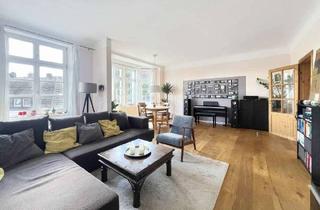 Wohnung kaufen in 47798 Stadtmitte, Für Altbauliebhaber: Sanierte 4-Zimmer Altbauwohnung + zusätzliche 90 m² Dachgeschoss