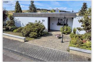 Haus kaufen in Hainstr. 17, 65597 Hünfelden, Zeitloser 5-Zimmer Architekten-Bungalow in Hünfelden