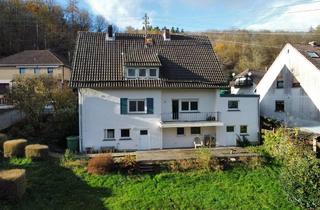 Haus kaufen in 66887 Föckelberg, Föckelberg - Freistehendes Ein-Zweifamilienhaus mit schönem Garten!