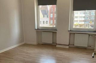 Immobilie mieten in 50968 Raderberg, 2er WG: 1 Zimmer plus geteilte Wohnzimmer, Küche, Diele, Bad, Balkon