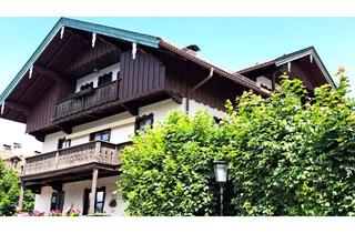 Wohnung kaufen in 83684 Tegernsee, Tegernsee -zentral- Gefällige 2,5-Zimmer-DG-Wohnung, Ost-u. Südbalkon, charmanter Altbau (saniert)