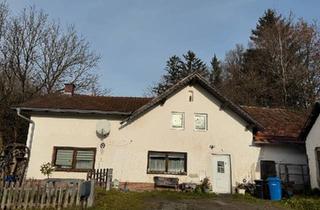 Haus kaufen in 94169 Thurmansbang, Thurmansbang - Renovierungsbedürftiges Haus mit großen Grundstück