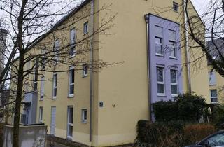 Wohnung kaufen in Quedlinburgerstr. 35, 80992 Moosach, 3-Zimmer-Wohnung mit Garten 150 qm in München, Moosach