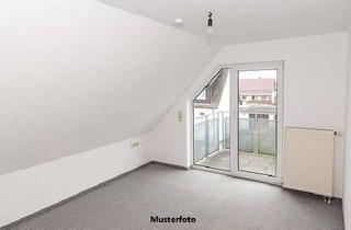 Wohnung kaufen in Lärchenweg, 64839 Münster, 2-Zimmer-Wohnung und Balkon