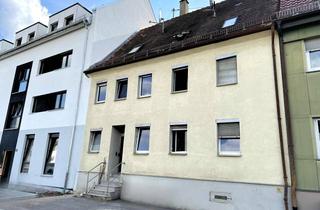 Mehrfamilienhaus kaufen in 72336 Balingen, Attraktives Mehrfamilienhaus mit 3-Wohneinheiten und Doppelgarage