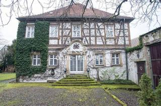 Haus kaufen in 72124 Pliezhausen, Schlossgrundstück mit Herrenhaus, Scheuer, Pferdeboxen und angrenzenden Bauplätzen