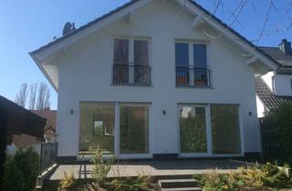 Haus mieten in 61476 Kronberg, Neuwertiges 5-Zimmer-Einfamilienhaus mit EBK in Kronberg im Taunus, Kronberg im Taunus