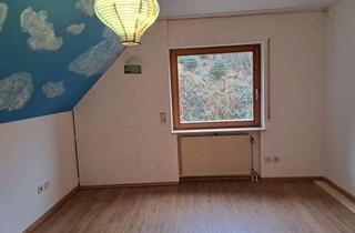 Wohnung mieten in 77704 Oberkirch, Attraktive 4,5-Zimmer-Wohnung mit Balkon in Ortsteil von Oberkirch