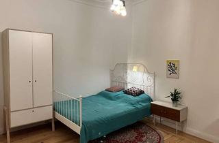 Wohnung mieten in 10781 Schöneberg, Schöne 1,5-Zimmer Altbau-Wohnung mit gehobener Innenausstattung mit EBK in Berlin Schöneberg