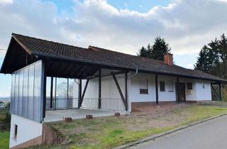 Haus kaufen in 66887 Föckelberg, Wohnhaus mit traumhafter Fernsicht und hohem Erholungswert.