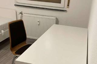 Wohnung mieten in Schneidemühlerstr. 20b, 76139 Waldstadt, 1 Zimmer in einer Wohngemeinschaft mit 2 weiteren Studentinnen Zimmer wird nur an Frauen vermietet