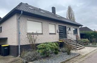 Einfamilienhaus kaufen in 31275 Lehrte, Provionsfrei: Vielseitiges Einfamilienhaus mit vermieteter Einliegerwohnung in Lehrte-Hämelerwald