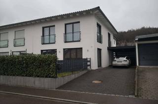 Haus mieten in Doktor-Sprandel-Straße 22, 86381 Krumbach, Exklusive 4-Raum-Doppelhaushälfte mit lux. Innenausstattung und großzügigem Grundstück