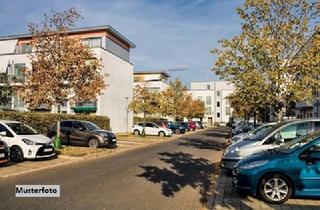 Mehrfamilienhaus kaufen in 58809 Neuenrade, + Freistehendes Wohnhaus mit Garten und Stellplätzen, nebst Bachlauf +